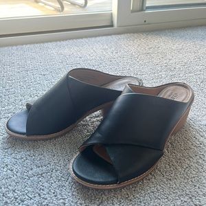 Sofft Black Leather Sandals